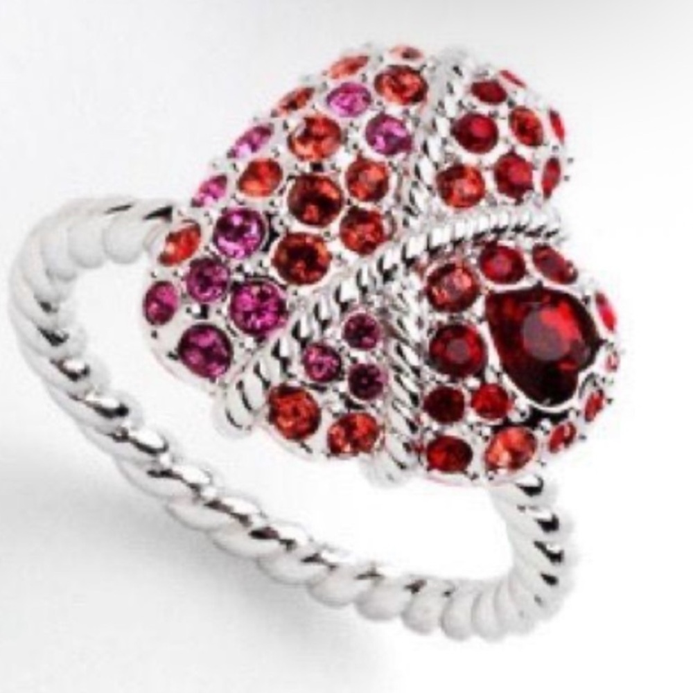 Swarovski Roxane heart ring w/crystals in silver tone setting. NWB sz 58/55